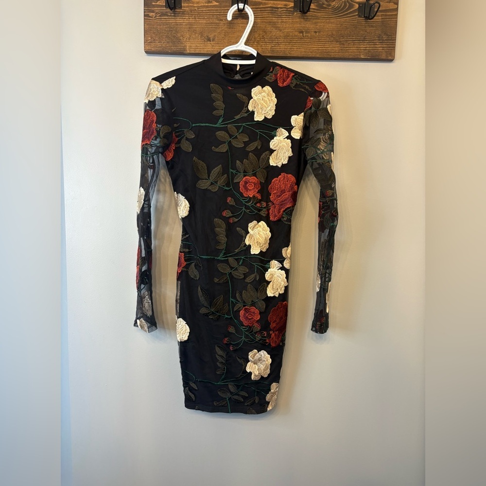 K. Jen black, red & cream floral embroidered long sleeve bodycon dress size S